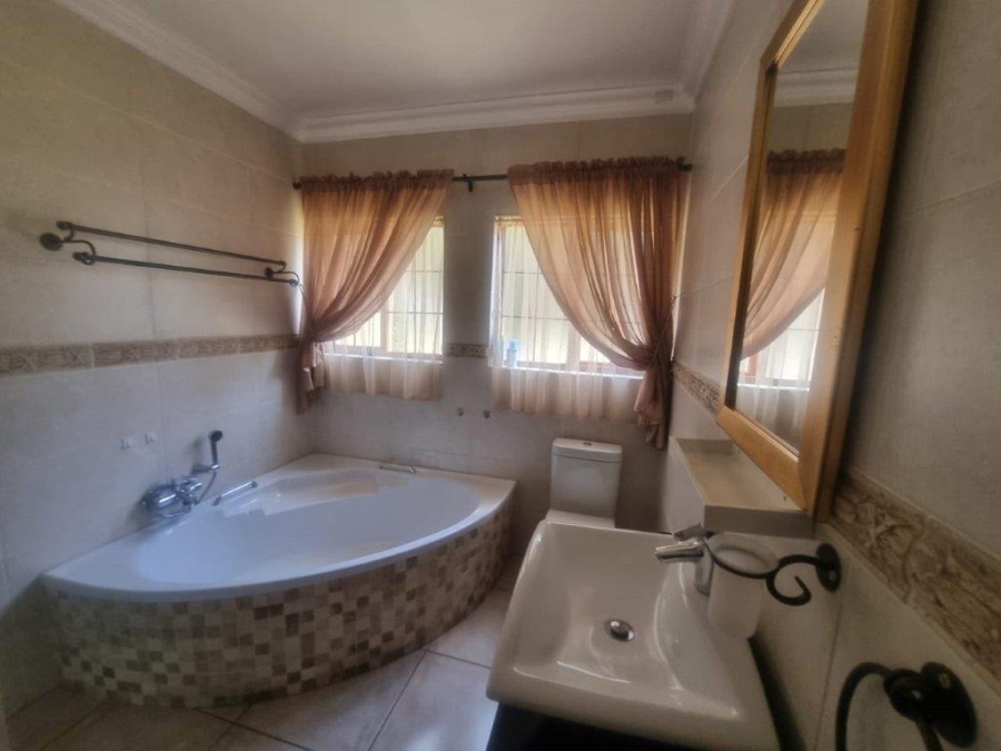 4 Bedroom Property for Sale in Dalpark Gauteng