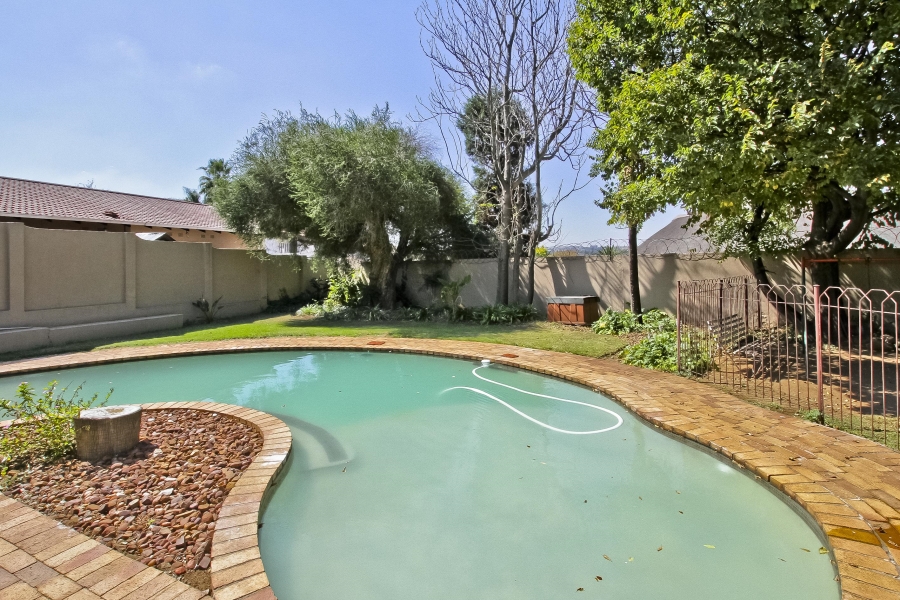 3 Bedroom Property for Sale in Lyndhurst Gauteng