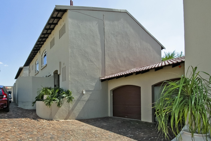 3 Bedroom Property for Sale in Lyndhurst Gauteng