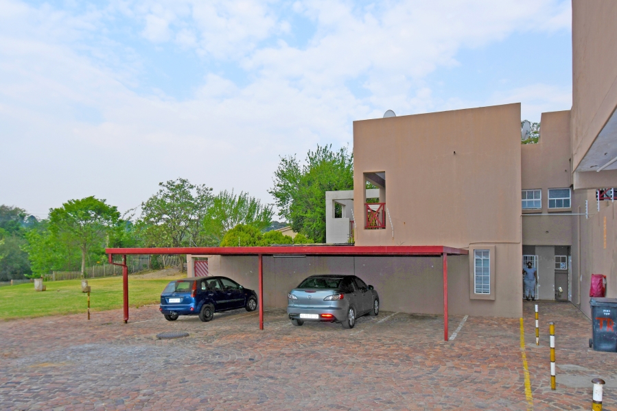 3 Bedroom Property for Sale in Corlett Gardens Gauteng