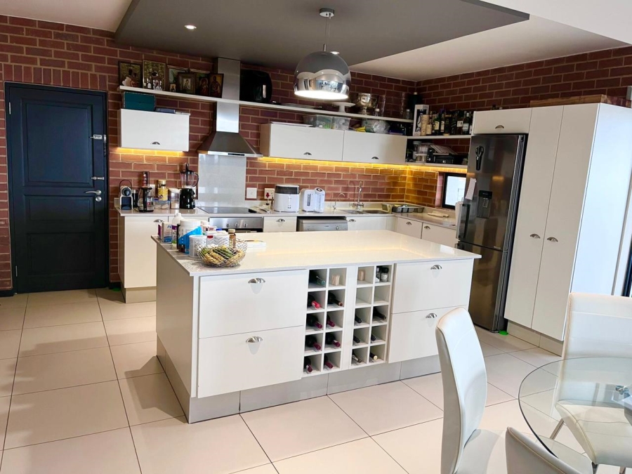 3 Bedroom Property for Sale in Rosebank Gauteng