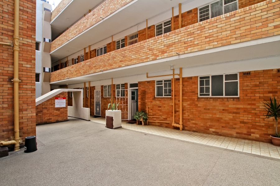 1 Bedroom Property for Sale in Norwood Gauteng