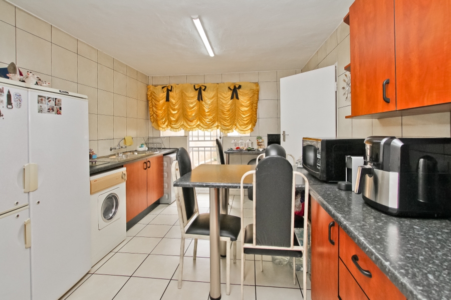 3 Bedroom Property for Sale in Corlett Gardens Gauteng