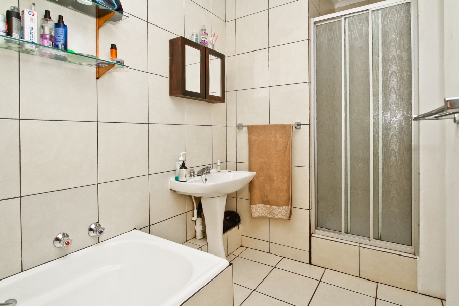 3 Bedroom Property for Sale in Corlett Gardens Gauteng