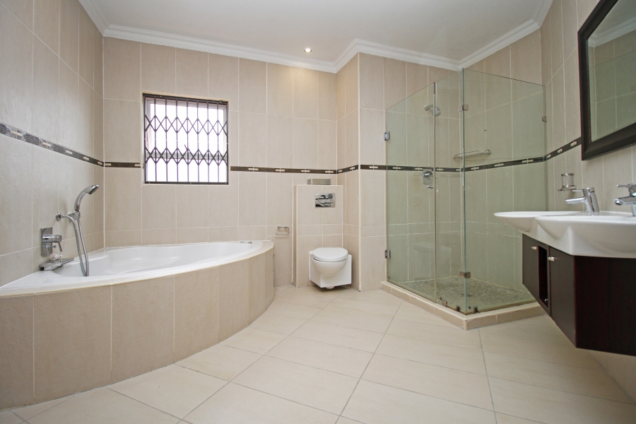 5 Bedroom Property for Sale in Houghton Estate Gauteng