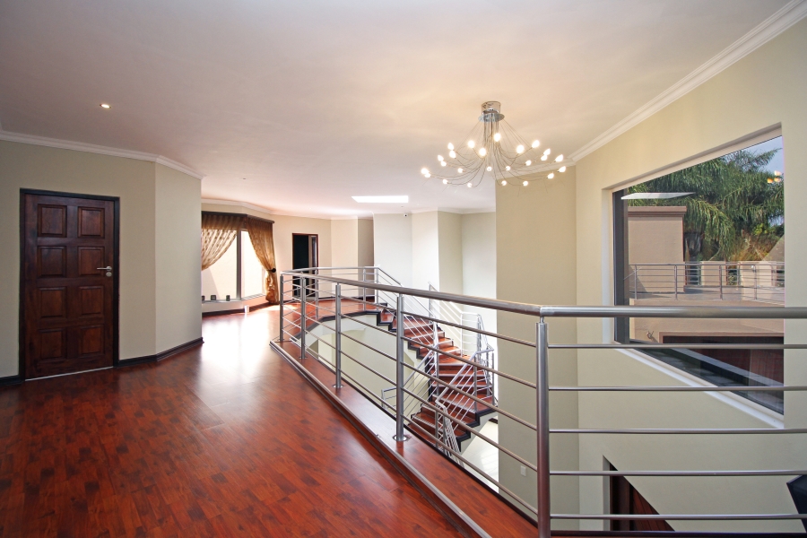 5 Bedroom Property for Sale in Houghton Estate Gauteng