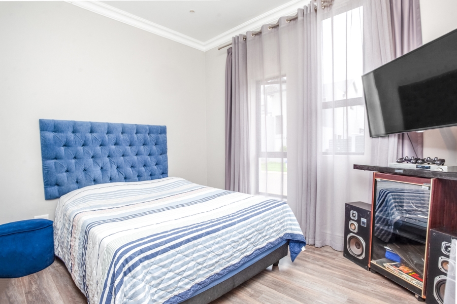 3 Bedroom Property for Sale in Broadacres Gauteng