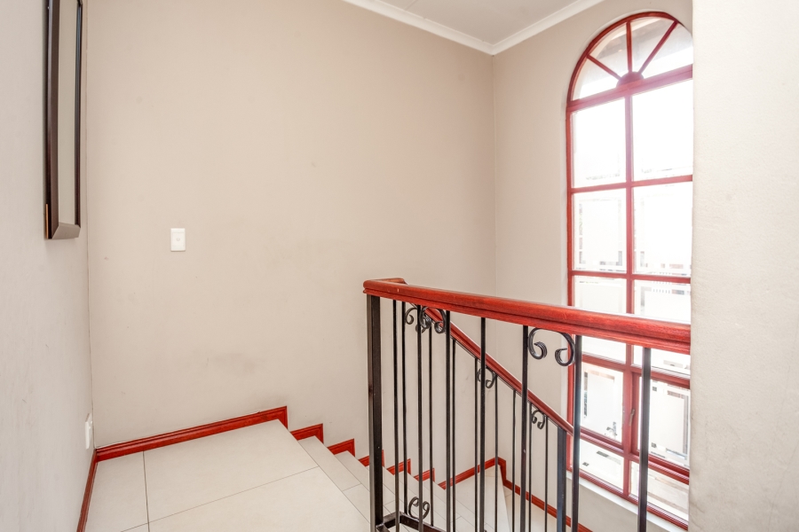 3 Bedroom Property for Sale in Broadacres Gauteng