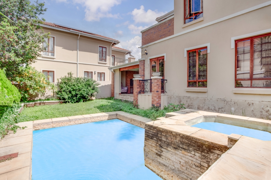 3 Bedroom Property for Sale in Broadacres Gauteng