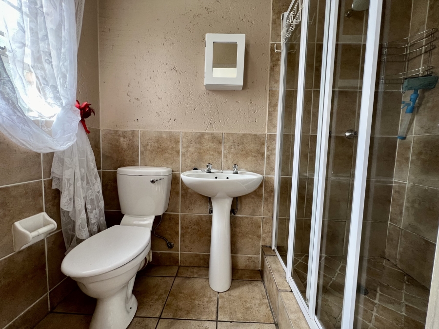 To Let 3 Bedroom Property for Rent in Wilgeheuwel Gauteng