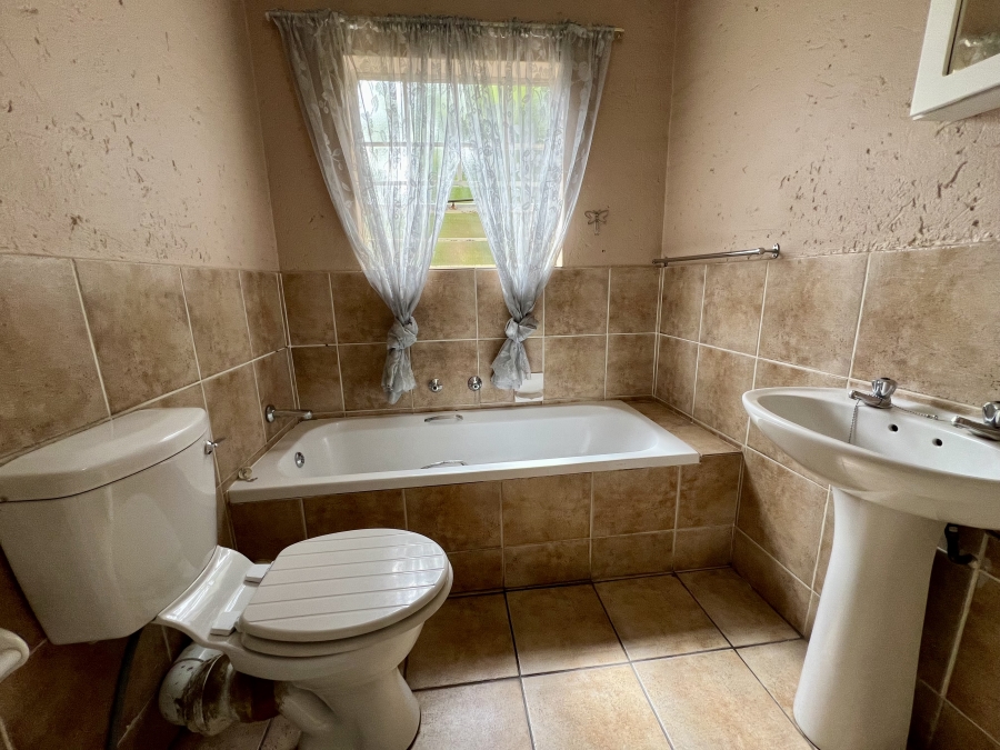 To Let 3 Bedroom Property for Rent in Wilgeheuwel Gauteng