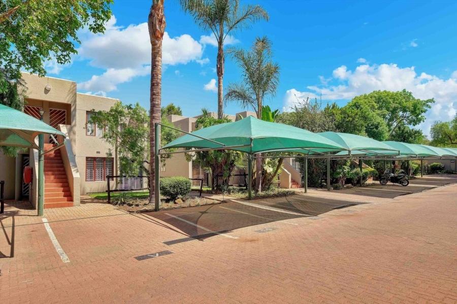 1 Bedroom Property for Sale in Eltonhill Gauteng