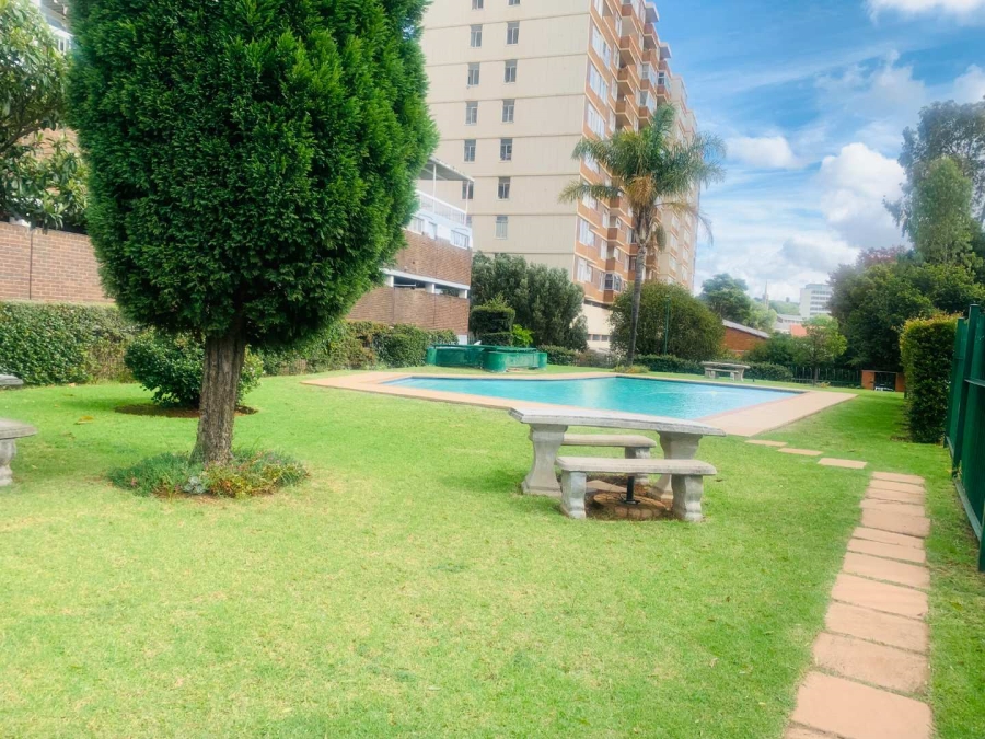 2 Bedroom Property for Sale in Bedford Gardens Gauteng