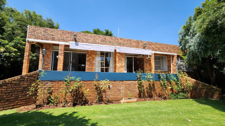 3 Bedroom Property for Sale in Zwartkop Gauteng