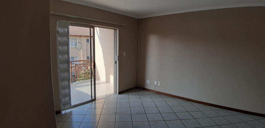 2 Bedroom Property for Sale in Die Hoewes Gauteng