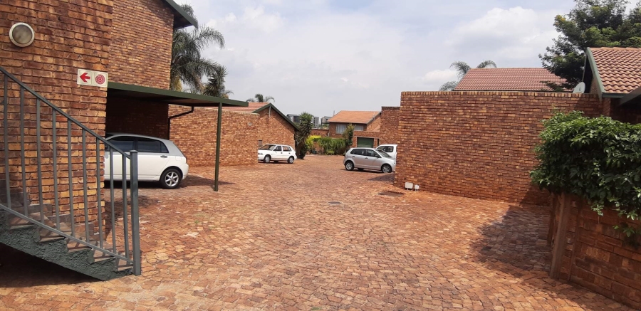 2 Bedroom Property for Sale in Highveld Gauteng