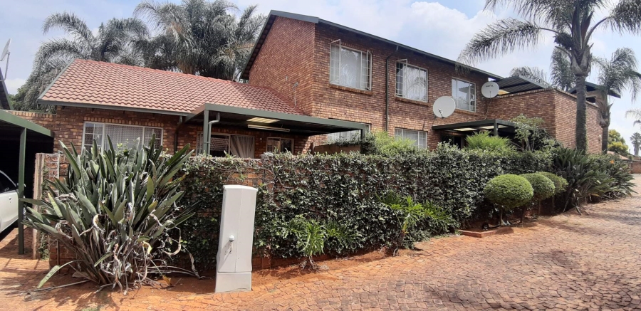 2 Bedroom Property for Sale in Highveld Gauteng