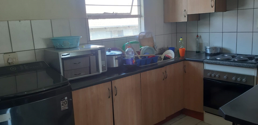 3 Bedroom Property for Sale in Die Hoewes Gauteng