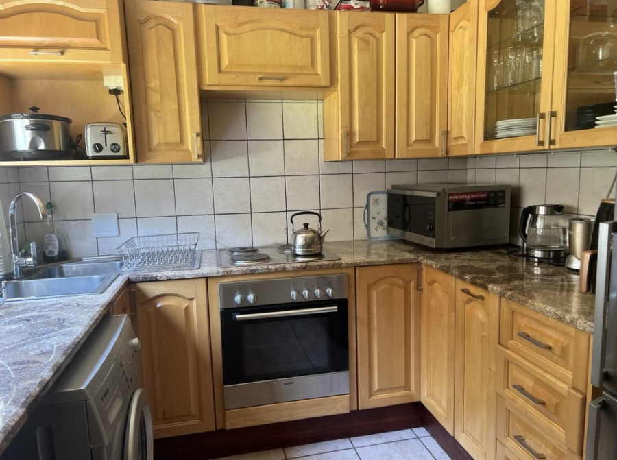 3 Bedroom Property for Sale in Douglasdale Gauteng