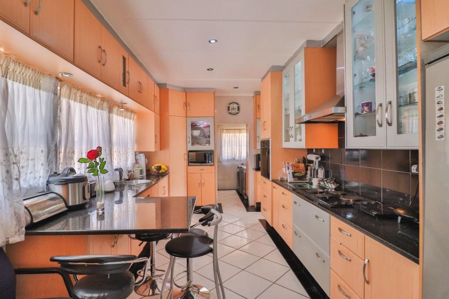 4 Bedroom Property for Sale in Bramley Gardens Gauteng