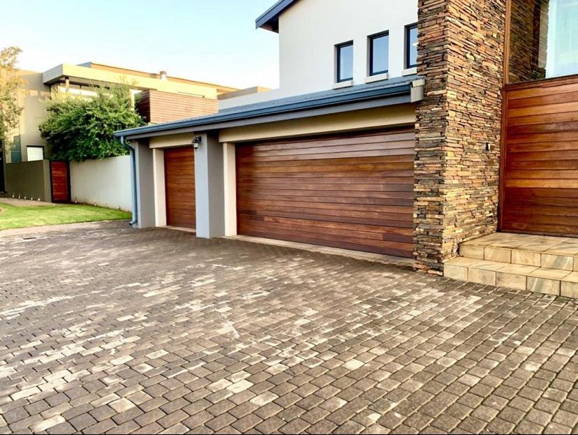 5 Bedroom Property for Sale in Serengeti Lifestyle Estate Gauteng