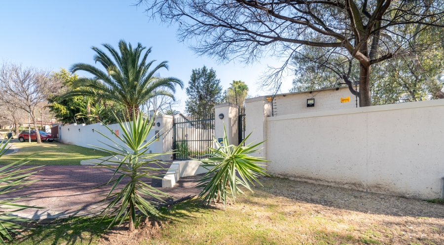 1 Bedroom Property for Sale in Sundowner Gauteng