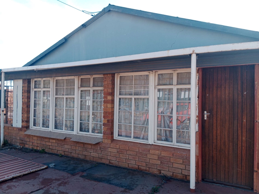 6 Bedroom Property for Sale in Claremont Gauteng