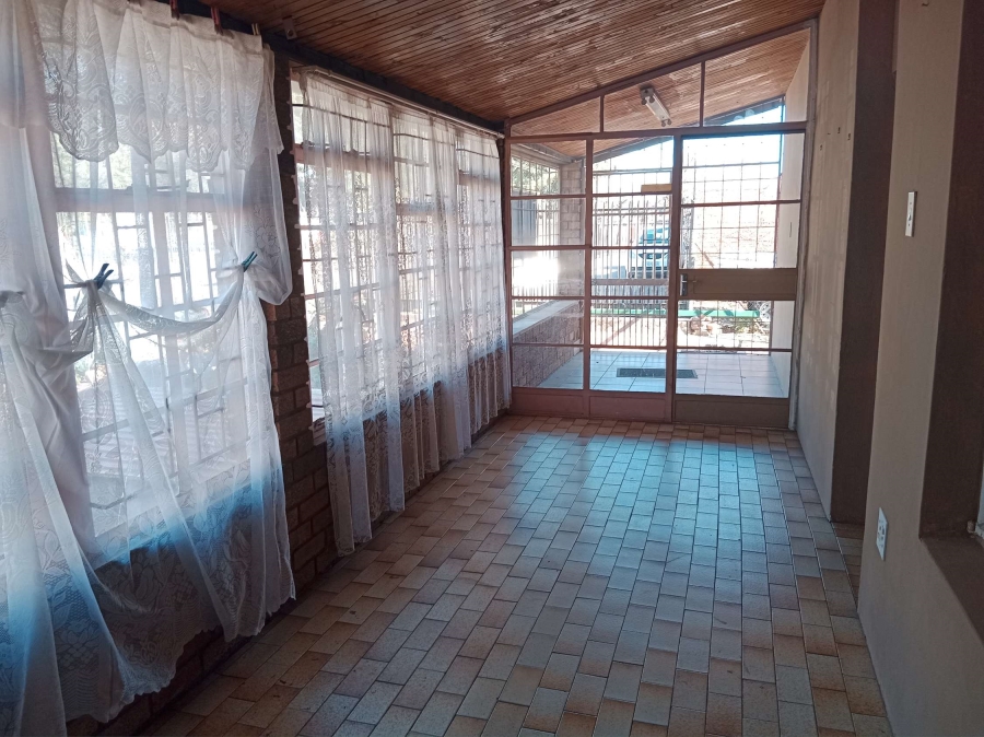 6 Bedroom Property for Sale in Claremont Gauteng