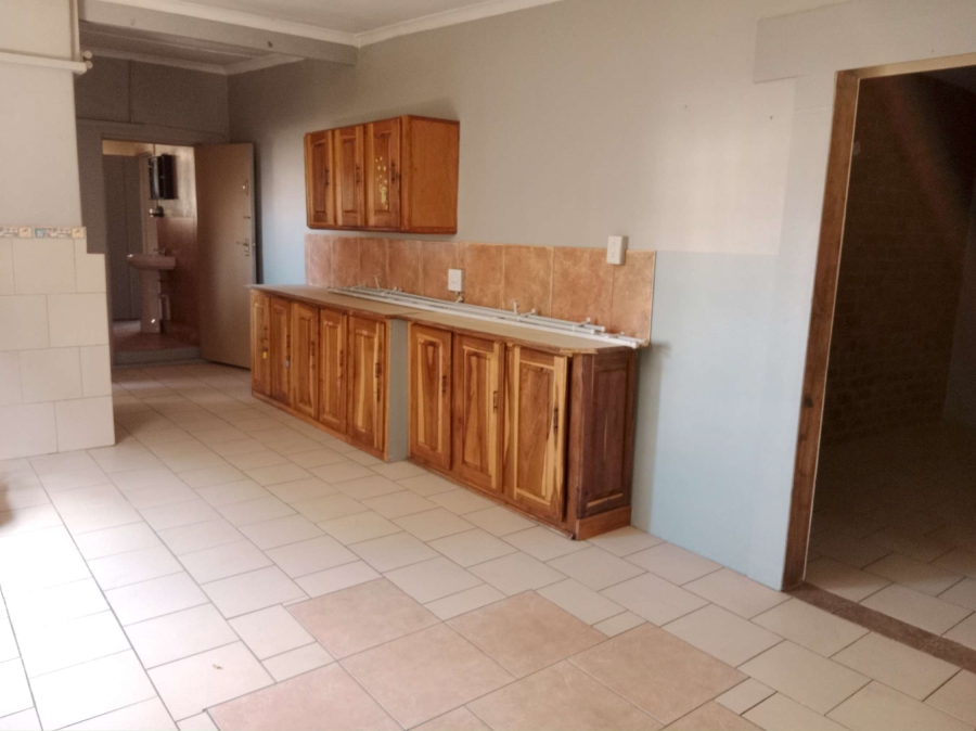 6 Bedroom Property for Sale in Claremont Gauteng