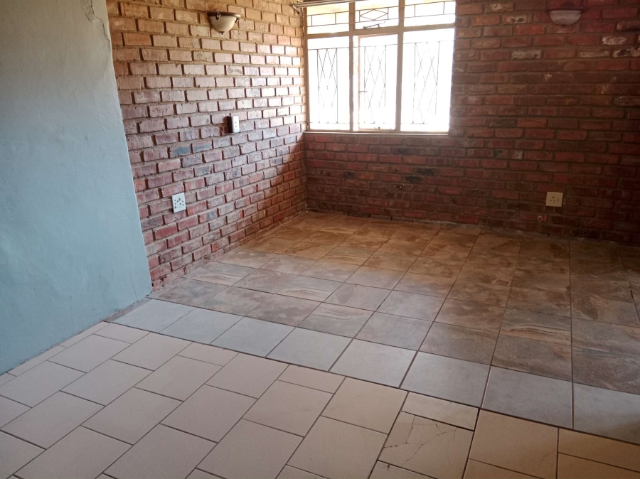 6 Bedroom Property for Sale in Claremont Gauteng