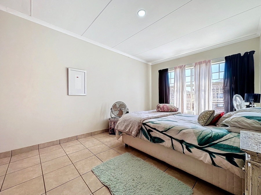 4 Bedroom Property for Sale in Hazeldean Gauteng