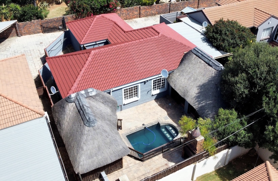 3 Bedroom Property for Sale in Thatchfield Estate Gauteng