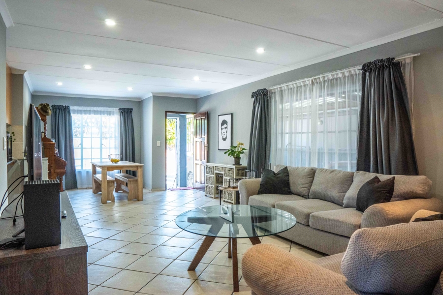 3 Bedroom Property for Sale in Thatchfield Estate Gauteng