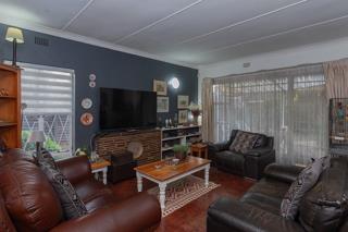 4 Bedroom Property for Sale in Meadowbrook Gauteng