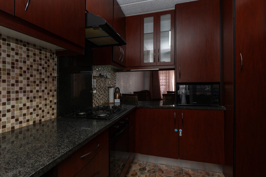 2 Bedroom Property for Sale in Eden Glen Gauteng