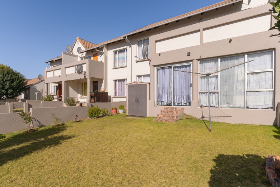 2 Bedroom Property for Sale in Eden Glen Gauteng