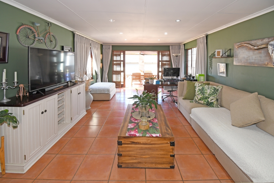 2 Bedroom Property for Sale in North Riding Gauteng