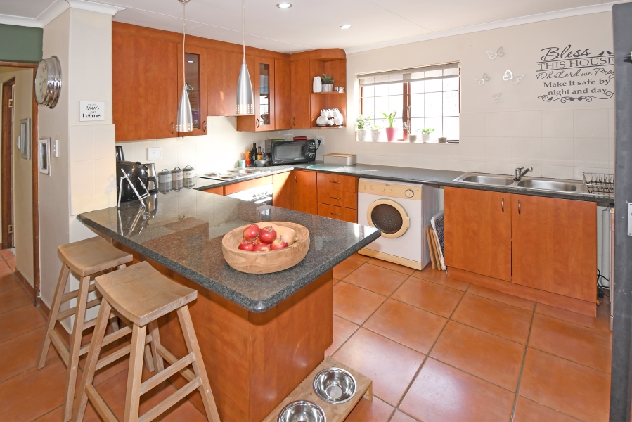 2 Bedroom Property for Sale in North Riding Gauteng