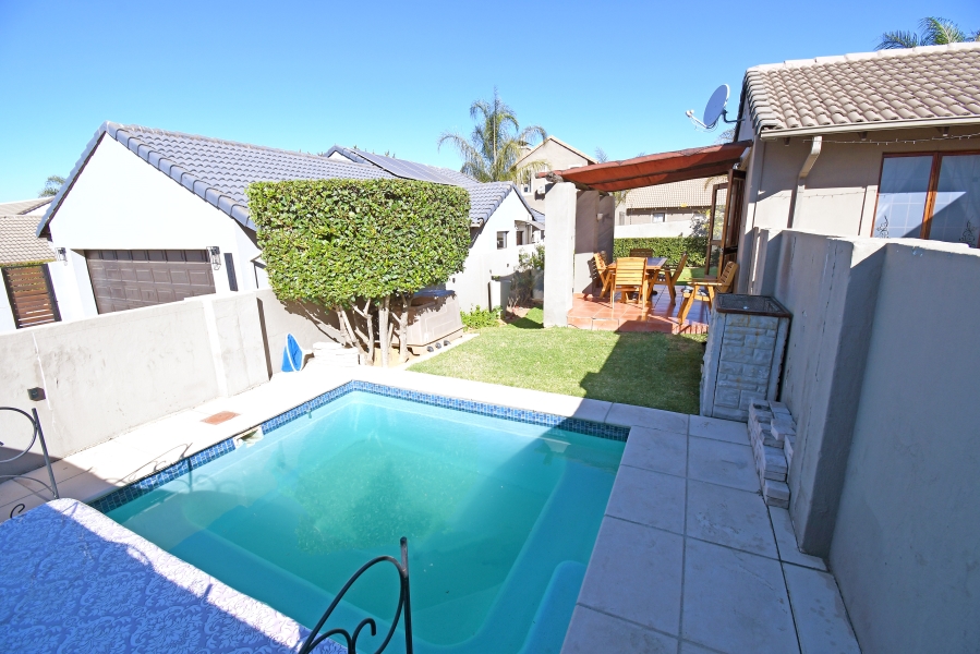 2 Bedroom Property for Sale in North Riding Gauteng