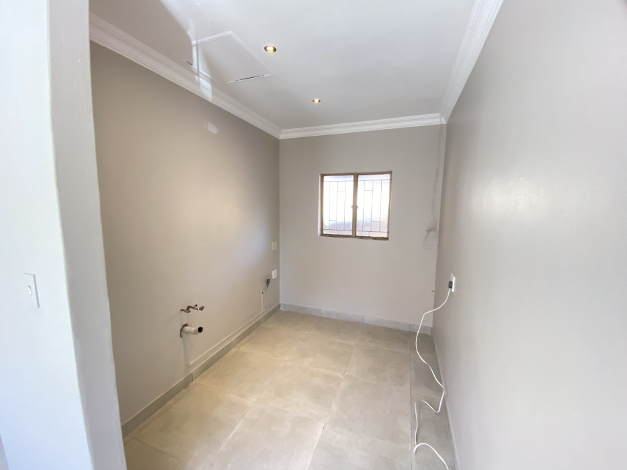 5 Bedroom Property for Sale in Wonderboom Gauteng