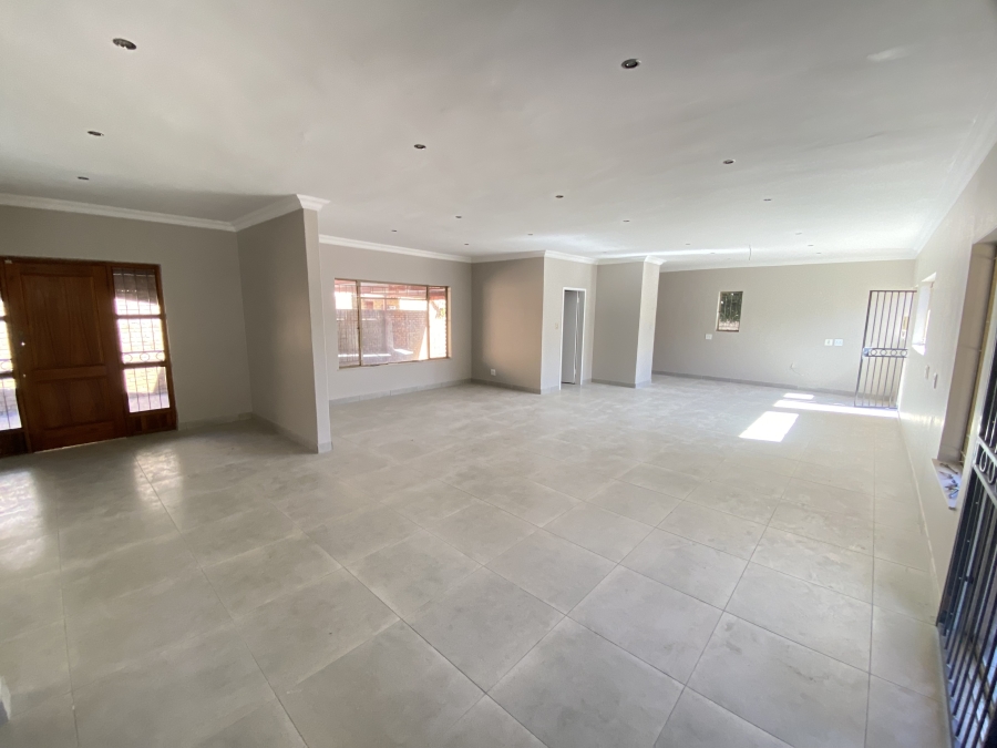 5 Bedroom Property for Sale in Wonderboom Gauteng