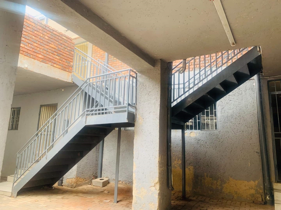 13 Bedroom Property for Sale in Bezuidenhout Valley Gauteng