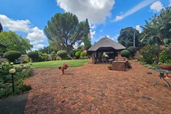 4 Bedroom Property for Sale in Wierda Park Gauteng