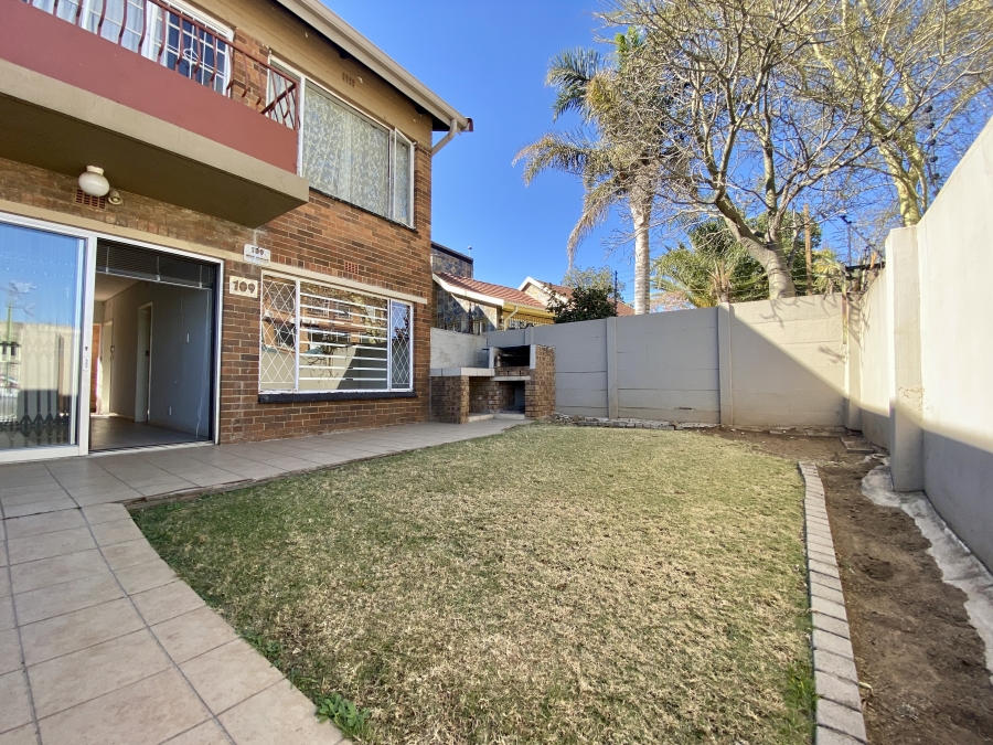 1 Bedroom Property for Sale in Edenvale Central Gauteng