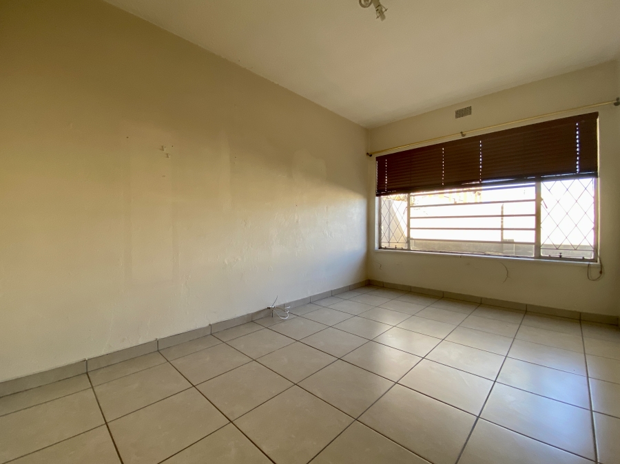 1 Bedroom Property for Sale in Edenvale Central Gauteng