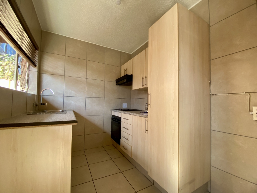 1 Bedroom Property for Sale in Edenvale Central Gauteng