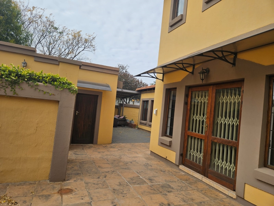 To Let 3 Bedroom Property for Rent in Sinoville Gauteng