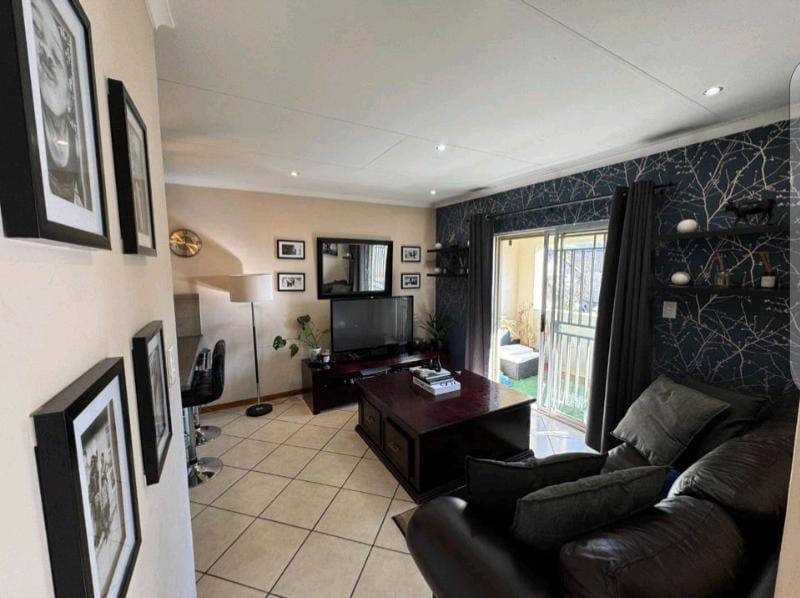 To Let 2 Bedroom Property for Rent in Sagewood Gauteng