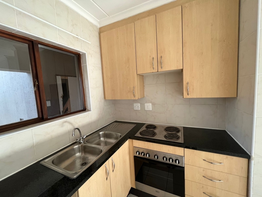 To Let 2 Bedroom Property for Rent in Helderwyk Gauteng