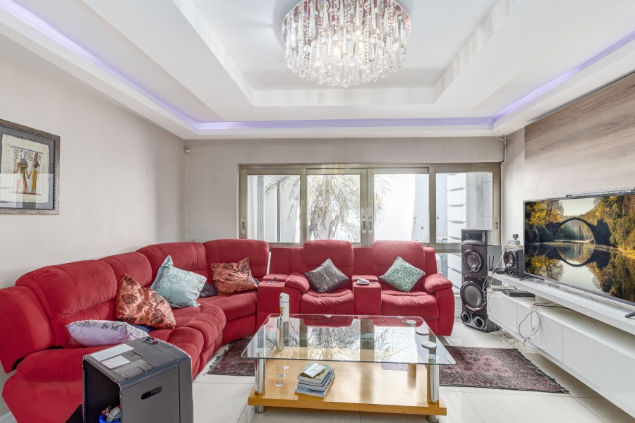 4 Bedroom Property for Sale in Douglasdale Gauteng